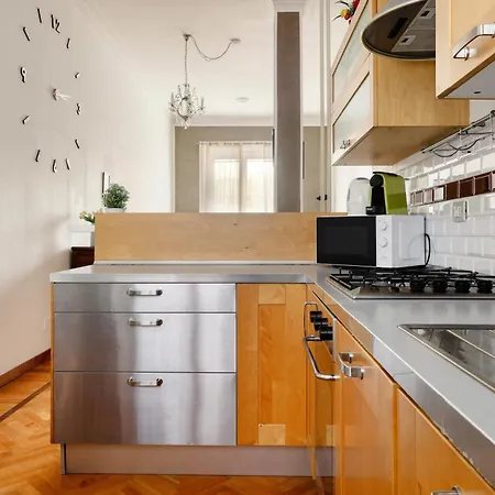 Joivy Bright 1br Flat Near Mudec Museum Apartment