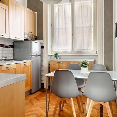 Joivy Bright 1br Flat Near Mudec Museum Apartment Mailand